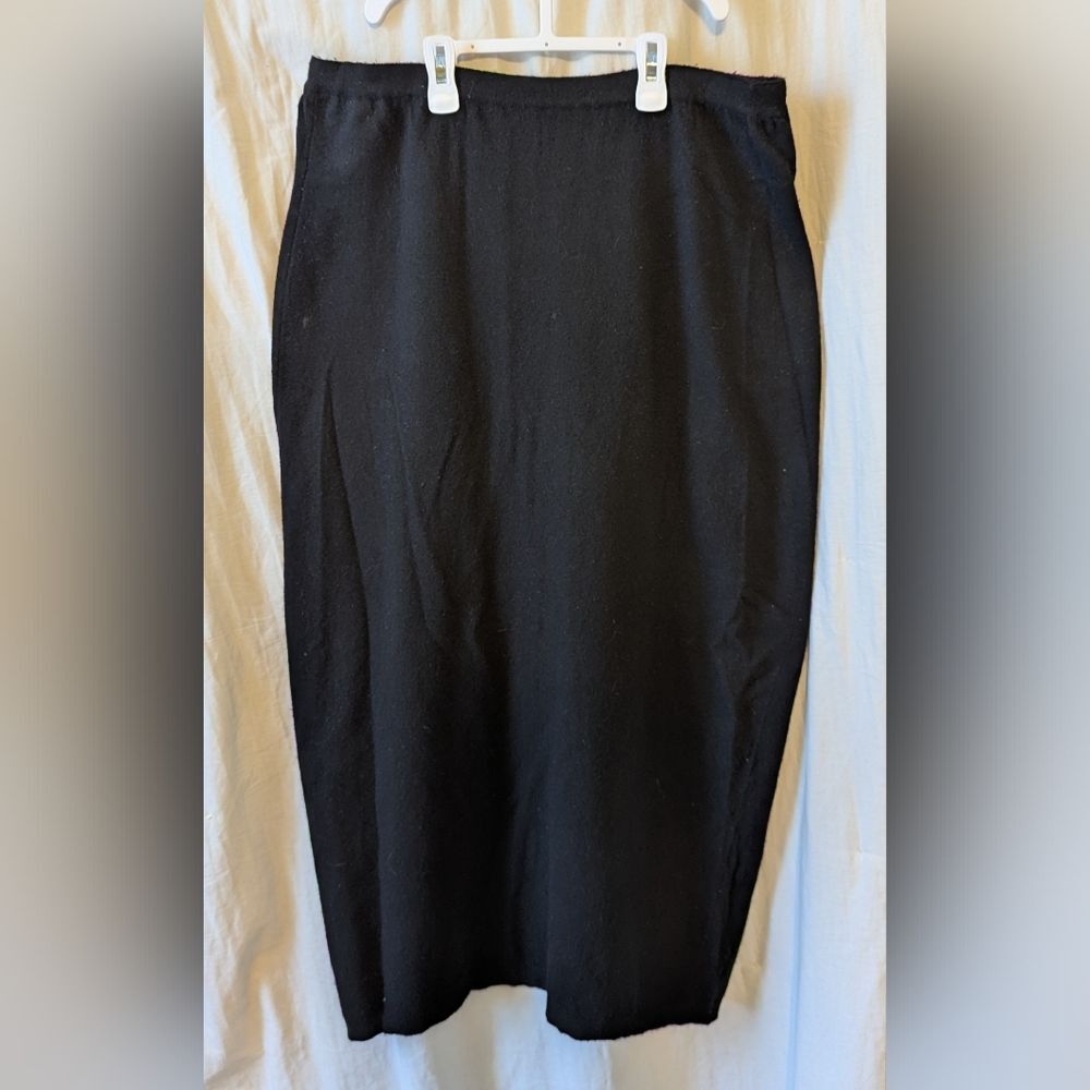 Vintage Lyle & Scott Elegant Black 100% Pure Cashmere Pencil Skirt